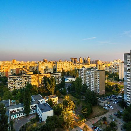 Kvartirkoff Na Bogatirskaya 6A, 17 Floor 基輔 外观 照片