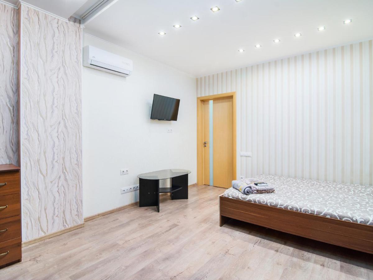 Kvartirkoff Na Bogatirskaya 6A, 17 Floor 基輔 外观 照片