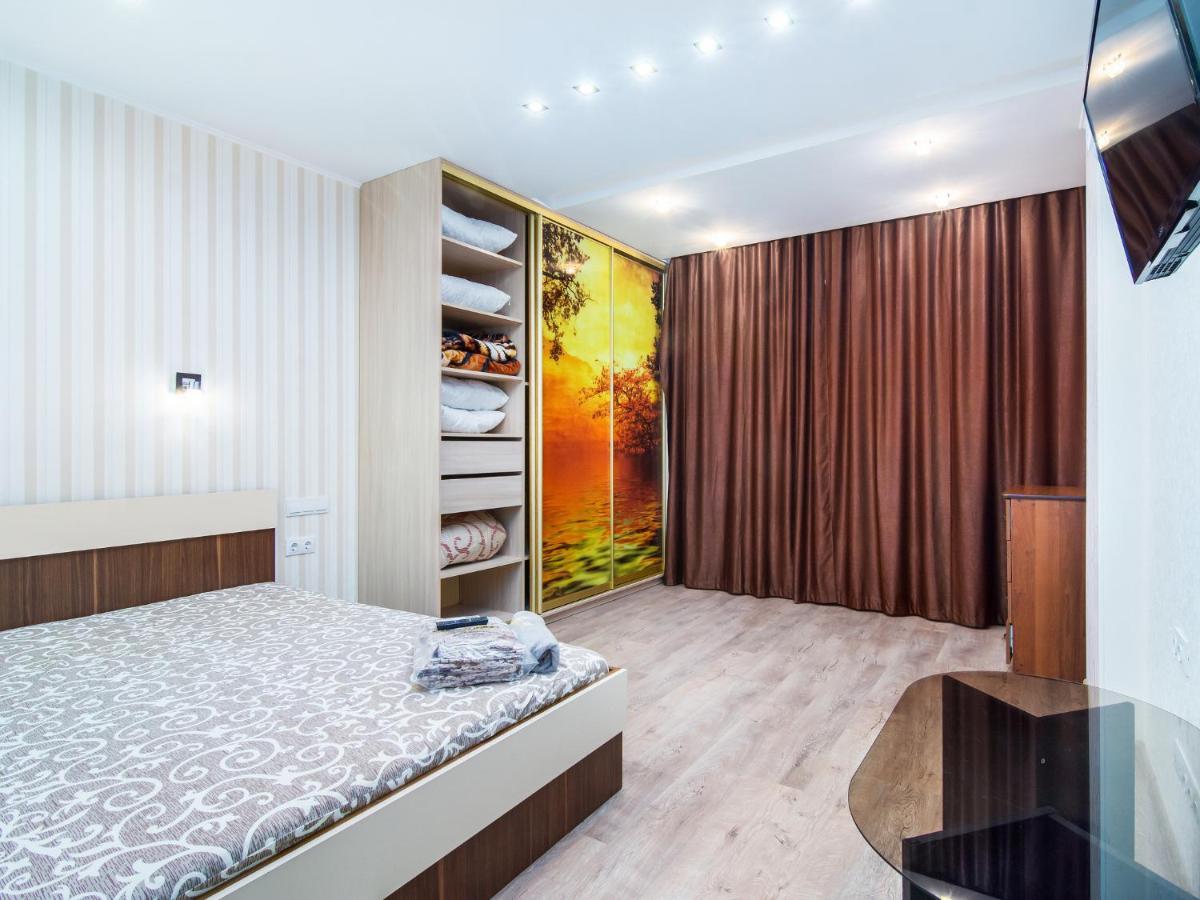 Kvartirkoff Na Bogatirskaya 6A, 17 Floor 基輔 外观 照片