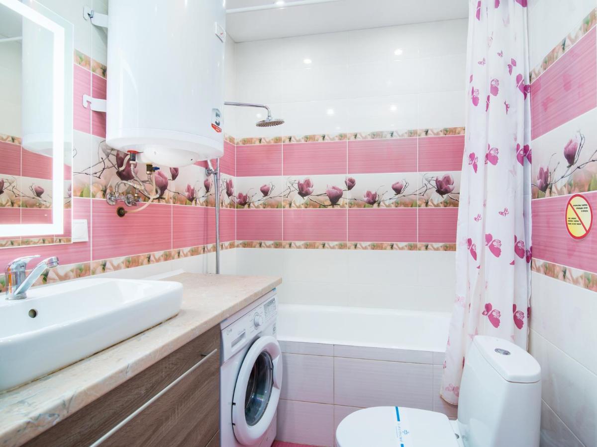 Kvartirkoff Na Bogatirskaya 6A, 17 Floor 基輔 外观 照片